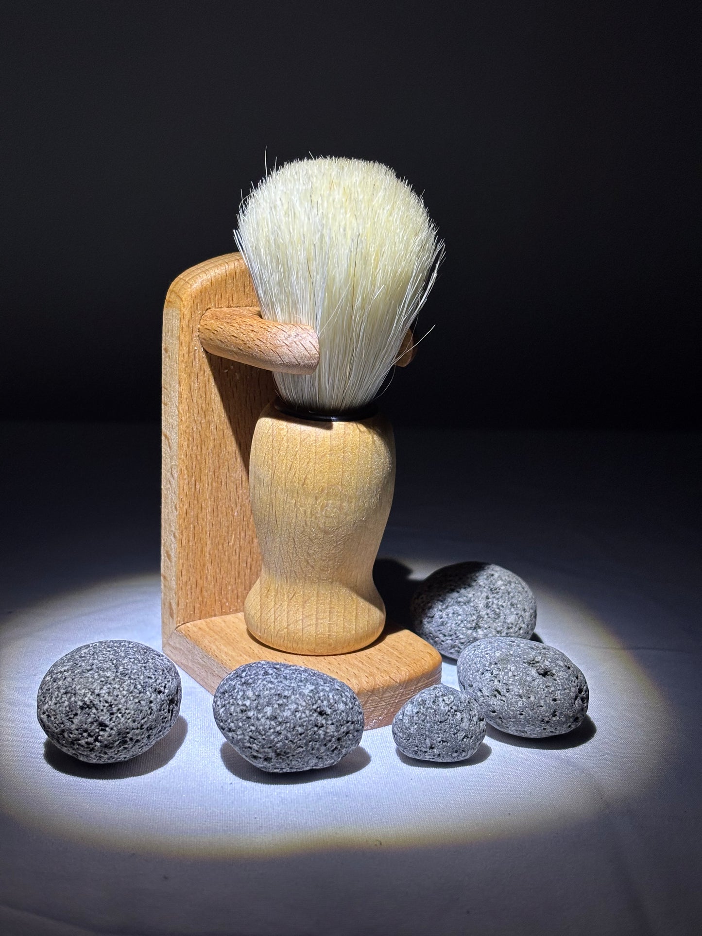 Porte-Blaireau en Bois Naturel – Support Rasage Élégant