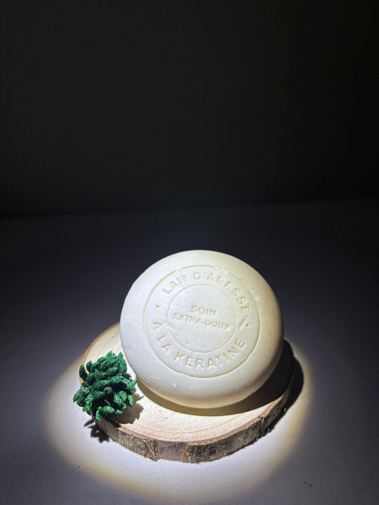 SHAMPOING SOLIDE BIO AU LAIT D'ÂNESSE