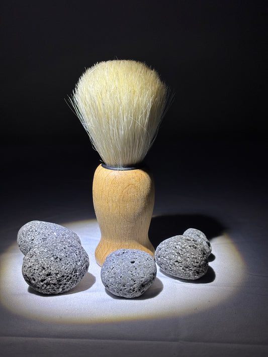 Blaireau de Rasage en Bois de Hêtre – Soin Naturel & Élégant