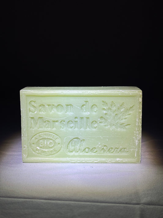 Savon de Marseille à l’Aloe Vera – Apaisant & Hydratant Naturel | Visage & Corps