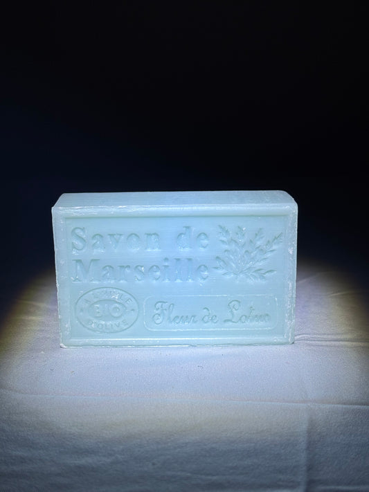 Savon de Marseille au Lotus – Douceur Florale & Hydratation | Visage & Corps